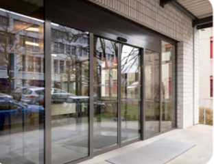 Installation de portes automatiques par FDM 35 à Montauban-de-Bretagne